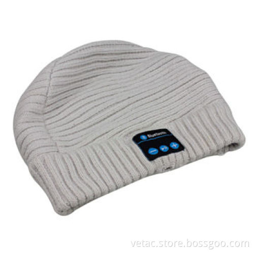 Bluetooth hat with wireless attaching
